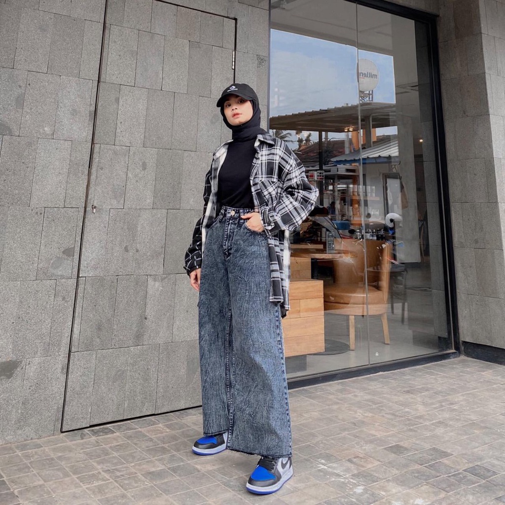 Celana Jeans Boyfriend Wanita Model Kulot Snow Acid// CELANA KULOT SNOW BLACK AND SNOW BLUE ESTORIA