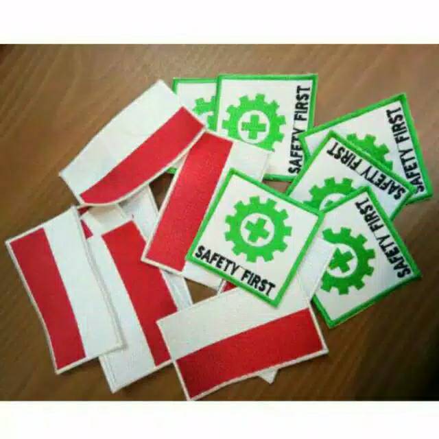 Badge Logo Bendera Merah  Putih dan K3 Safety First