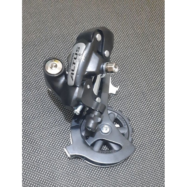 RD Shimano Altus