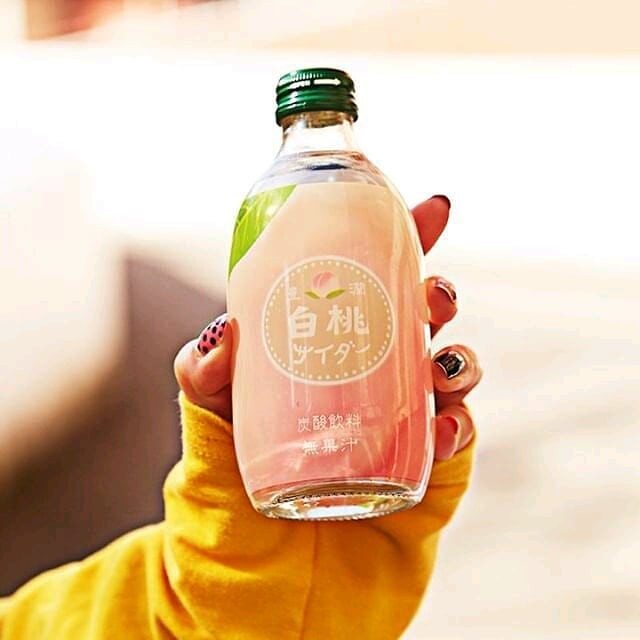 

Sparkling Cider : Tomomasu Peach Ramune Cider 300 ml
