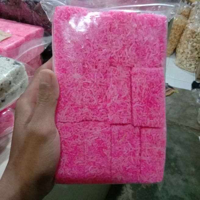 

Makanan Tradisional Teng-Teng manis isi banyak Harga terjangkau