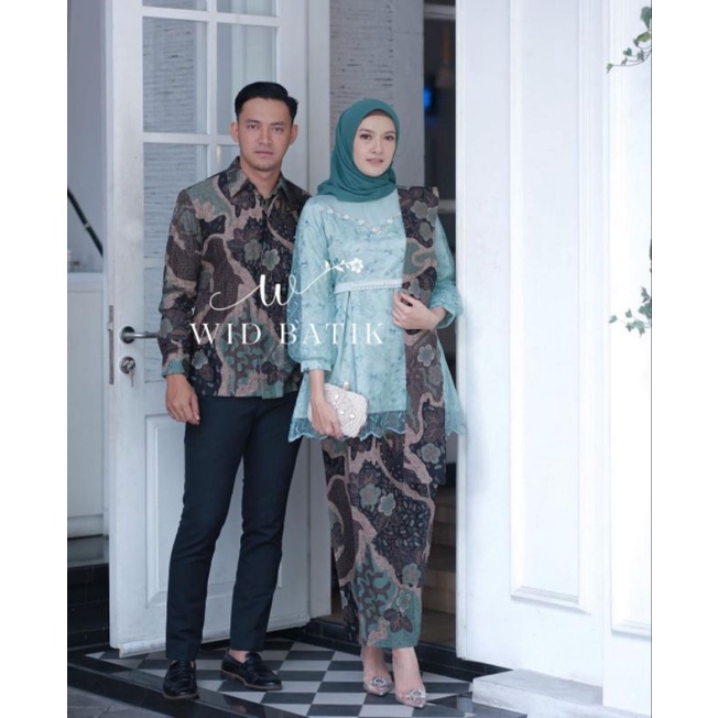 COUPLE KONDANGAN ARUNIKA COUPLE BATIK KEBAYA CEWE COWO ARUNIKA SETELAN KEBAYA BAJU SARIMBITAN TUNANGAN BAJU WISUDA TERBARU BAJU TRADISIONAL JAWA COUPLE LEBARAN TERBARU KOPEL COWO CEWE