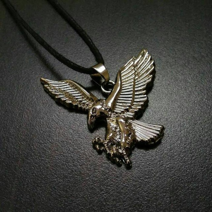 Kalung Garuda/Elang (Warna silver ) Pria Wanita premium Quality 10675