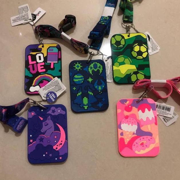 

BARANG BARU Lanyard / Tempat ID Card Smiggle
