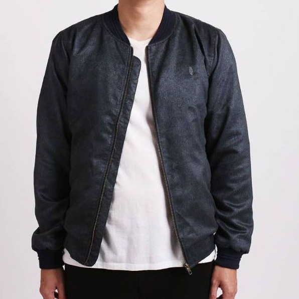 JAKET VARSITY ORIGINAL WARNING CLOTHING