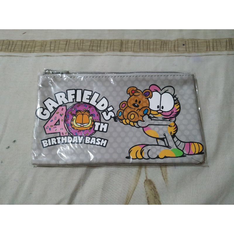 

Tempat pensil Garfield