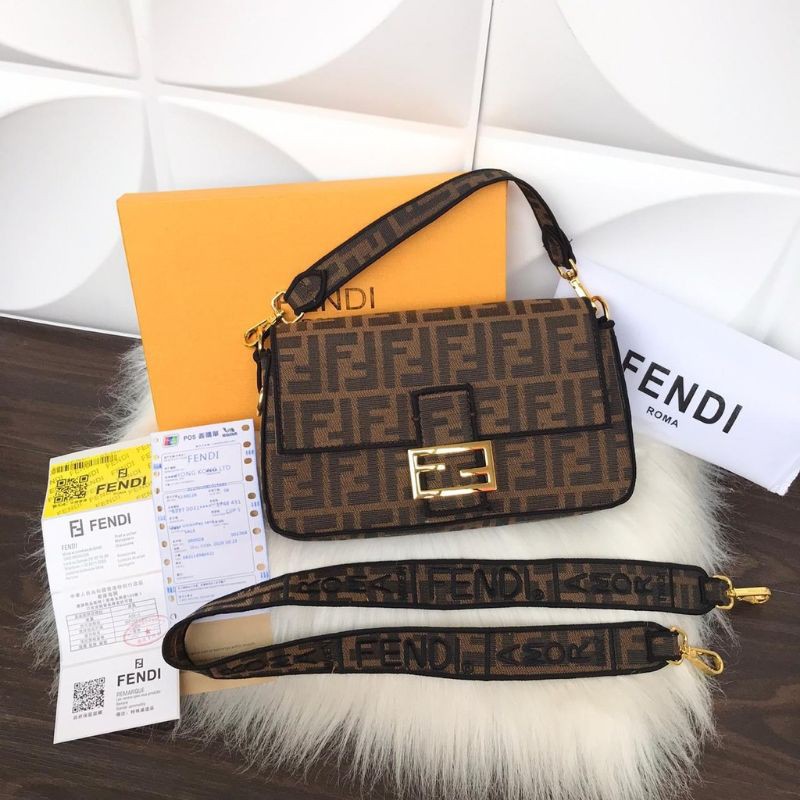 SALE FENDI BAGUETTE KANVAS FREE BOX