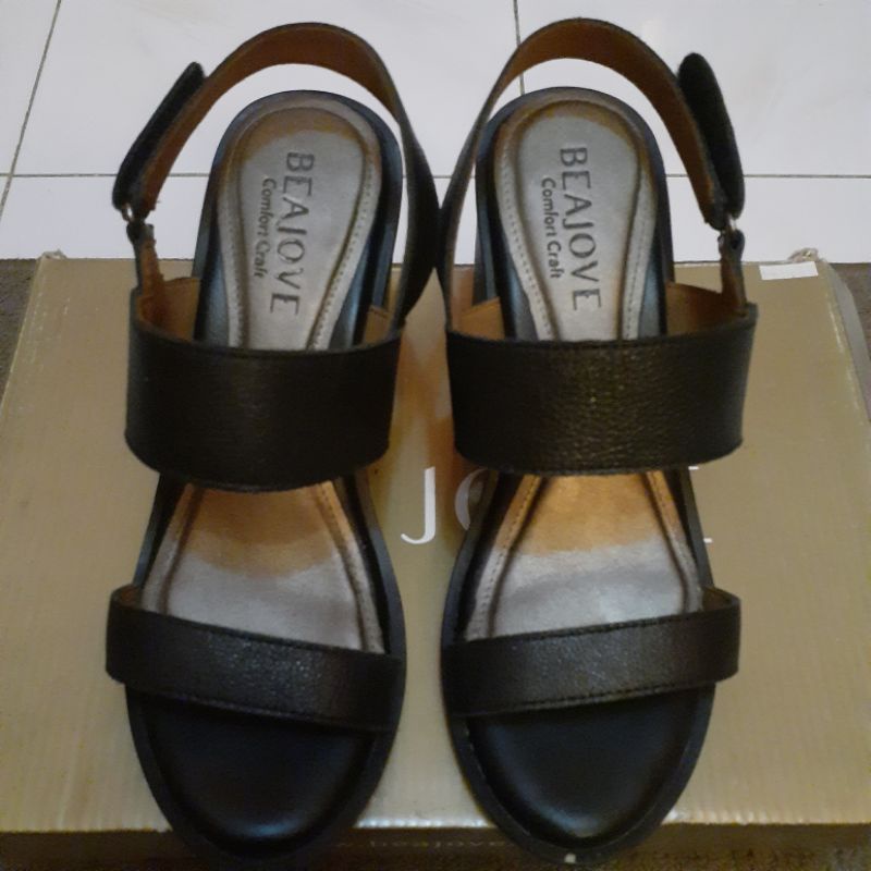 SEPATU SANDAL WANITA  HIGH HEELS / WEDGES BRAND BEAJOVE