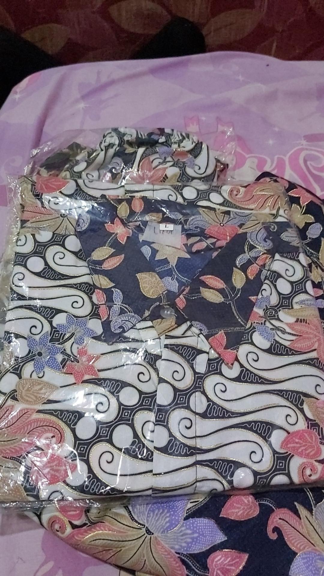 Lembayung.id / Kemeja Batik Lengan Pendek Bougenvile