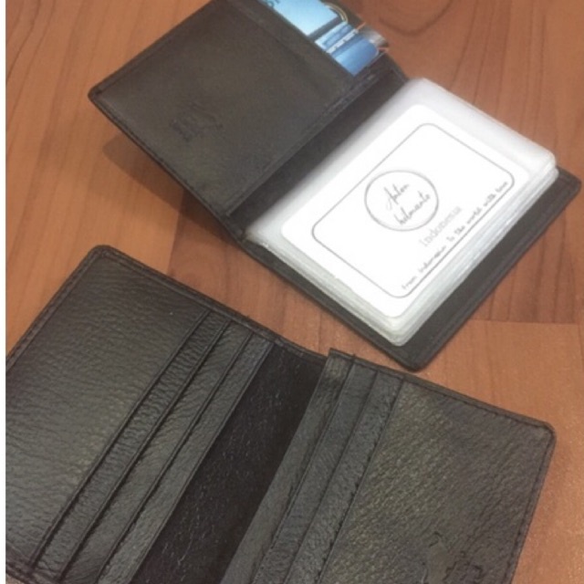 dompet kartu bahan kulit asli lokal model lipat buku tersedia 2 varian pien dan slot banyak #dompet #dompetkartu #dompetlipat #cardholder #dompetkulit