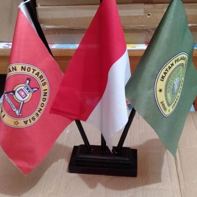 

Bendera Meja Notaris satu set / Bendera INI ,Indonesia,IPPAT