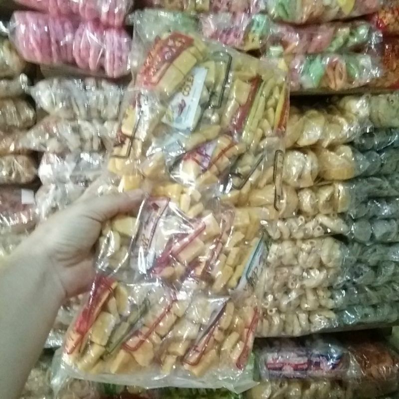 

krupuk tahu pakai soas gurih renyah lezaaaat