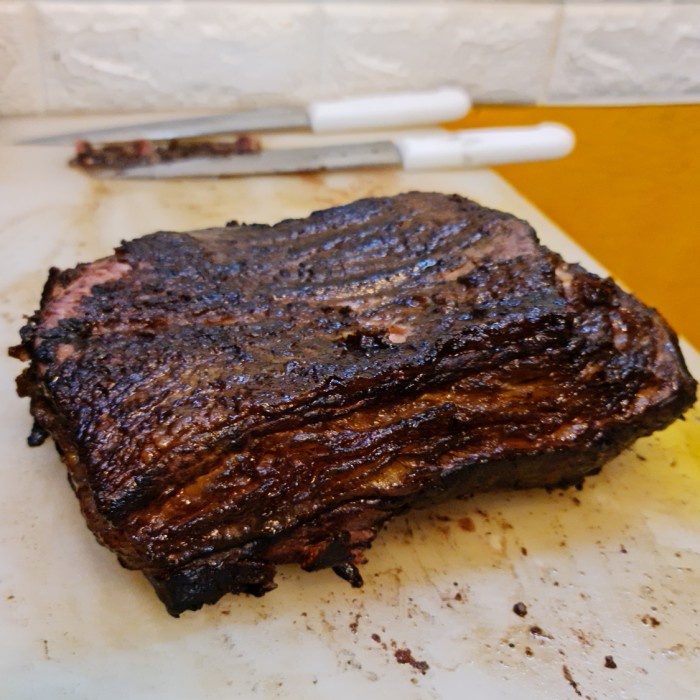 

sei sapi brisket utuh 1kg lengkap dengan sambal - sambal matah, utuh - BARU