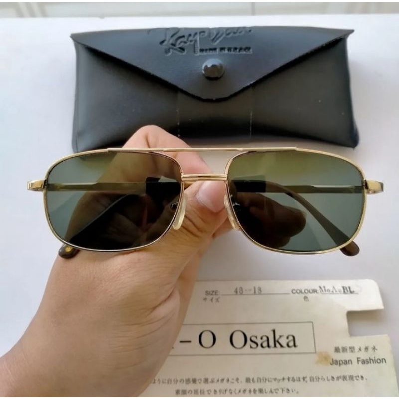 Vintage Sunglasses 80sType pilot/army/military
Brand: DAVINCI
(request lensa photocromic pakai resep