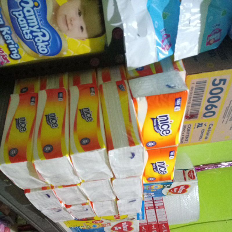 Tissue nice 180 sheets 2ply dan Jolly 250 sheets