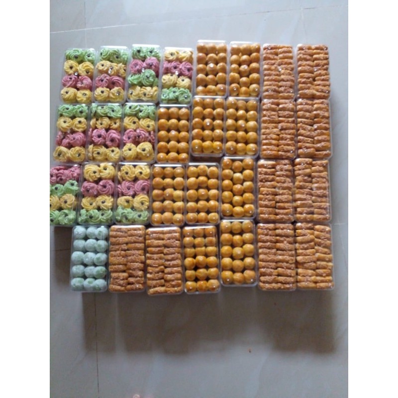 

aneka kue toples panjang