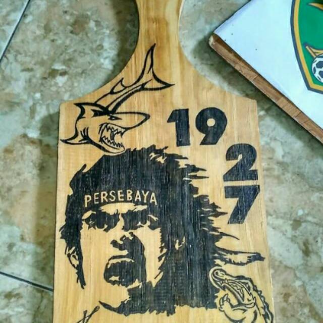 

Lukis telenan hadiah ulang tahun