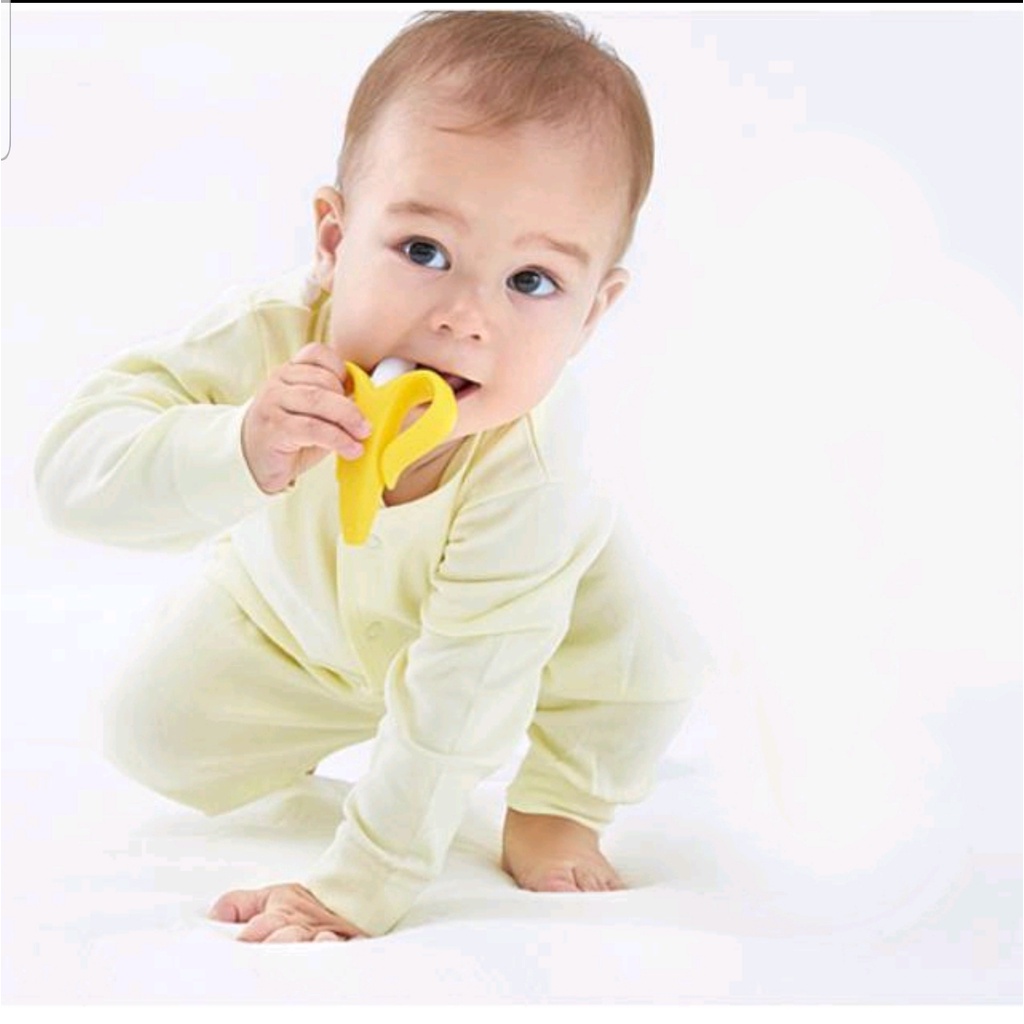 GIGITAN BAYI BENTUK PISANG / BABY BANANA SILICONE TEETHER / GIGITAN BAYI SILIKON (IP)