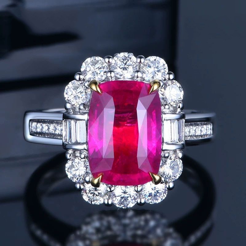 Cincin Berlian Bentuk Kotak Bahan Stainless Warna Merah Darah Merpati Untuk Wanita