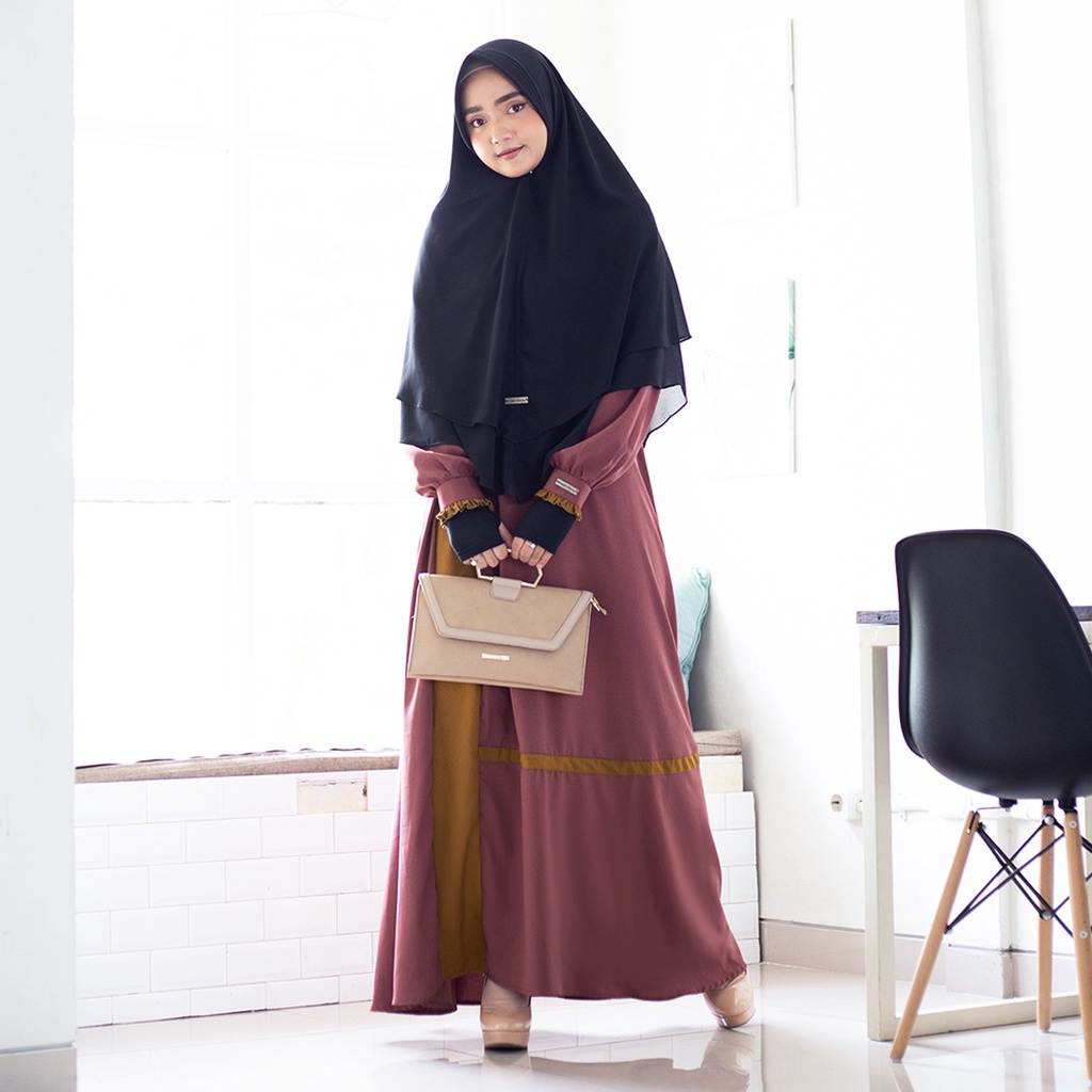 Busana muslim wanita