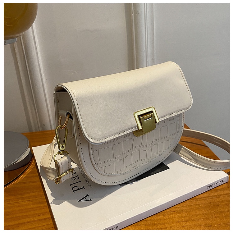 Tas Wanita Premium Shoulder Bag Kulit Sintetis / Tas Selempang Wanita Import High Quality Pu Material Tas Selempang Vintage Half Circle Saddlebag / Tas Selempang Bahu