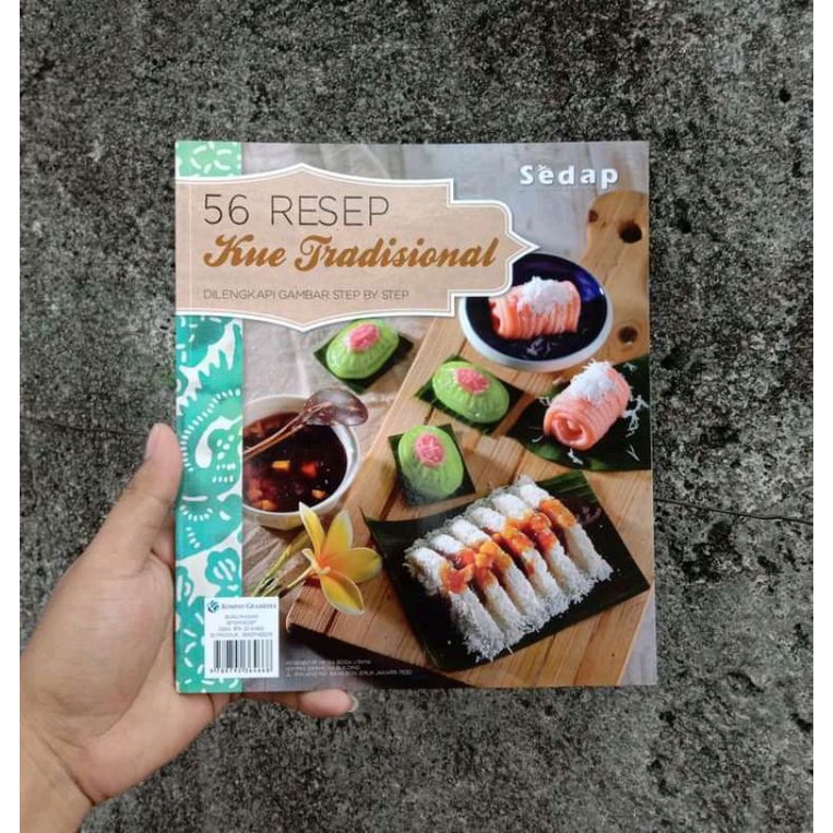 buku 56 RESEP KUE TRADISIONAL