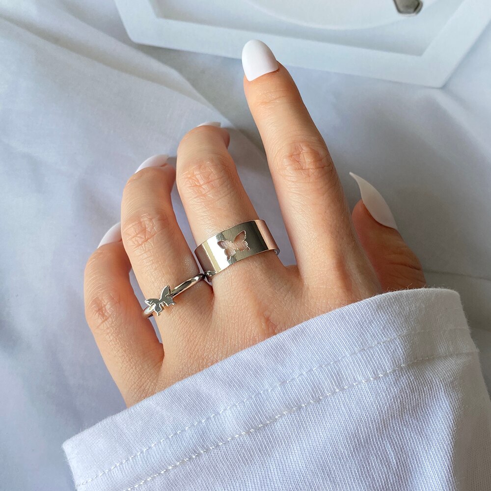 2pcs / Set Cincin Model Terbuka Desain Kupu-Kupu Gaya Vintage Adjustable Untuk Pria / Wanita