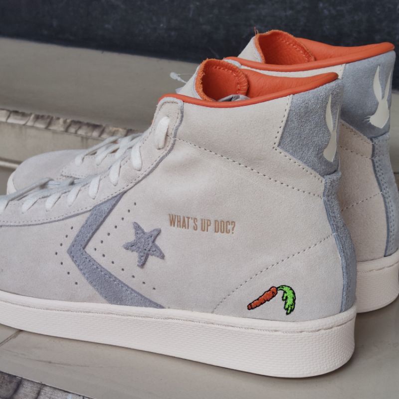 Looneytunes x Converse Pro Leather