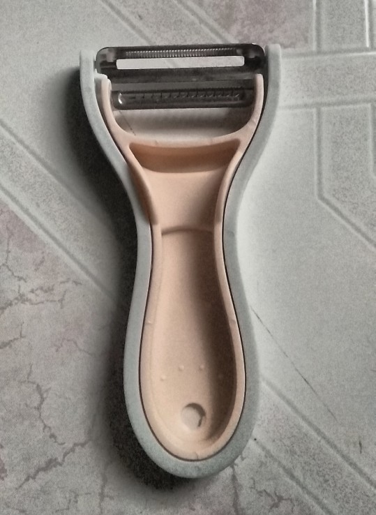 Peeler 2 In 1 / Pisau Sayur / Pisau Dapur