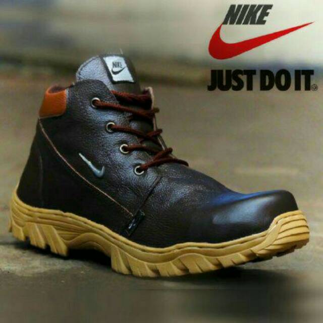 Sepatu safety boots nike kulit asli