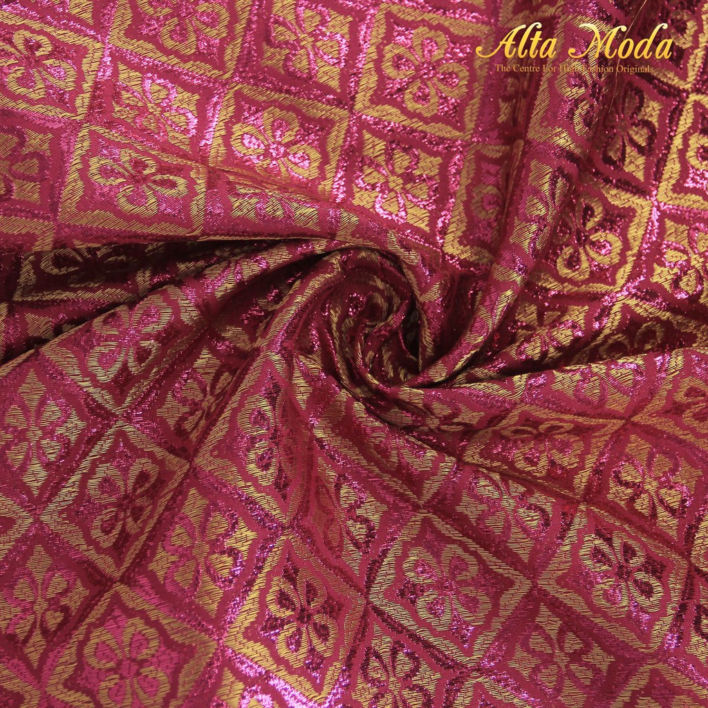 

Alta Moda Songket Motif Palembang Klasik Fuschia Gold (1M)