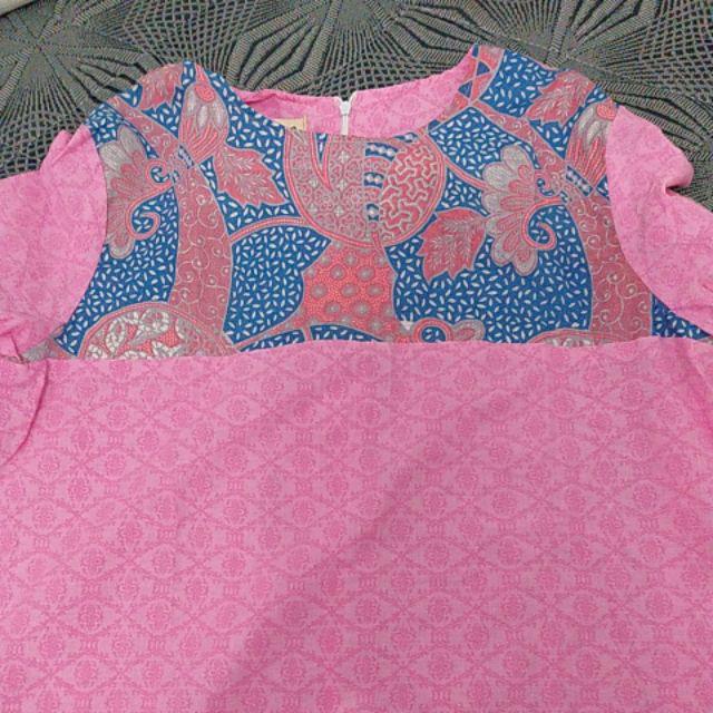 Tasya Blouse Batik Wanita Modern