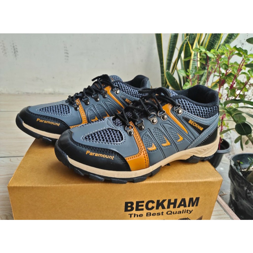 SEPATU GUNUNG BECKHAM PARAMOUNT PENDEK