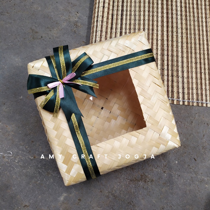 besek warna sepasang Besek bambu Mika Pita Blicing 25 x 25 x 8 cm/ besek jumbo/ besek makanan/ hampe