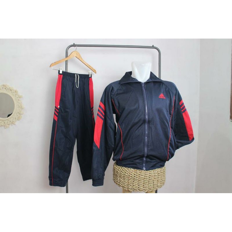 Setelan Olahraga / Jaket Olahraga / Celana Olahraga / Bahan Diadora