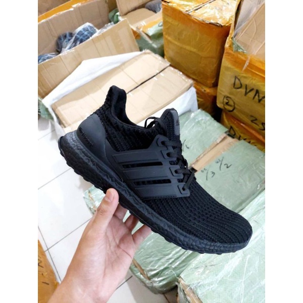Adidas Ultraboost 4.0 "Triple Black"