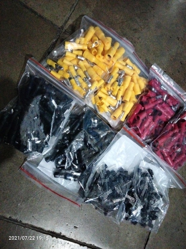 50pcs = 25pcs Male + 25pcs Female  Insulated Connector Crimp Bullet Terminal Untuk 22 ~ 16 Awg Wiring