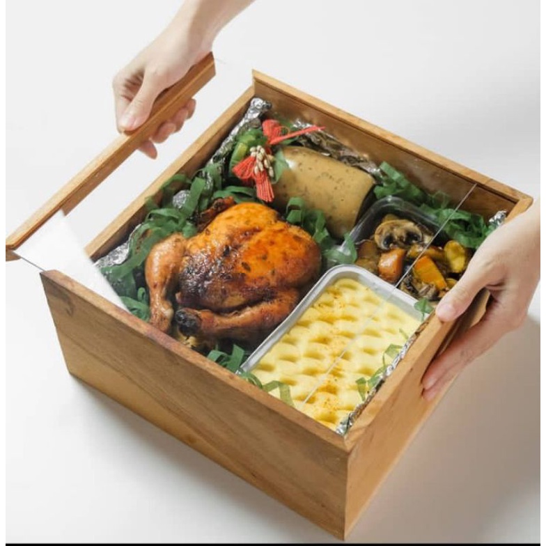 

kotak hampers by reques