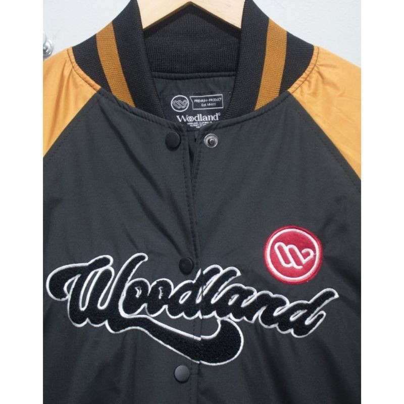 JAKET ORIGINAL WOODLAND CO