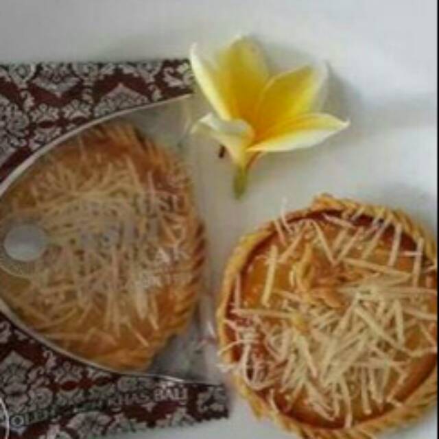 

PIE SUSU MERK ASLI ENAAAK RASA KEJU (KEMASAN 20 PCS)