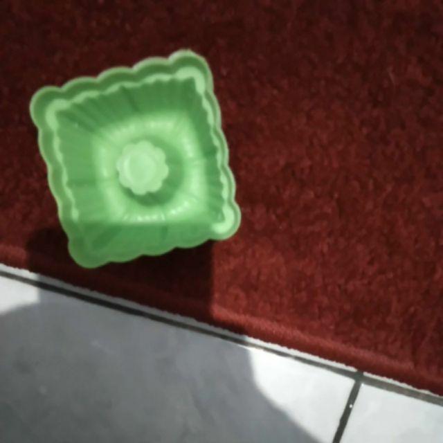 Cetakan Putu Ayu / 1 Lusin