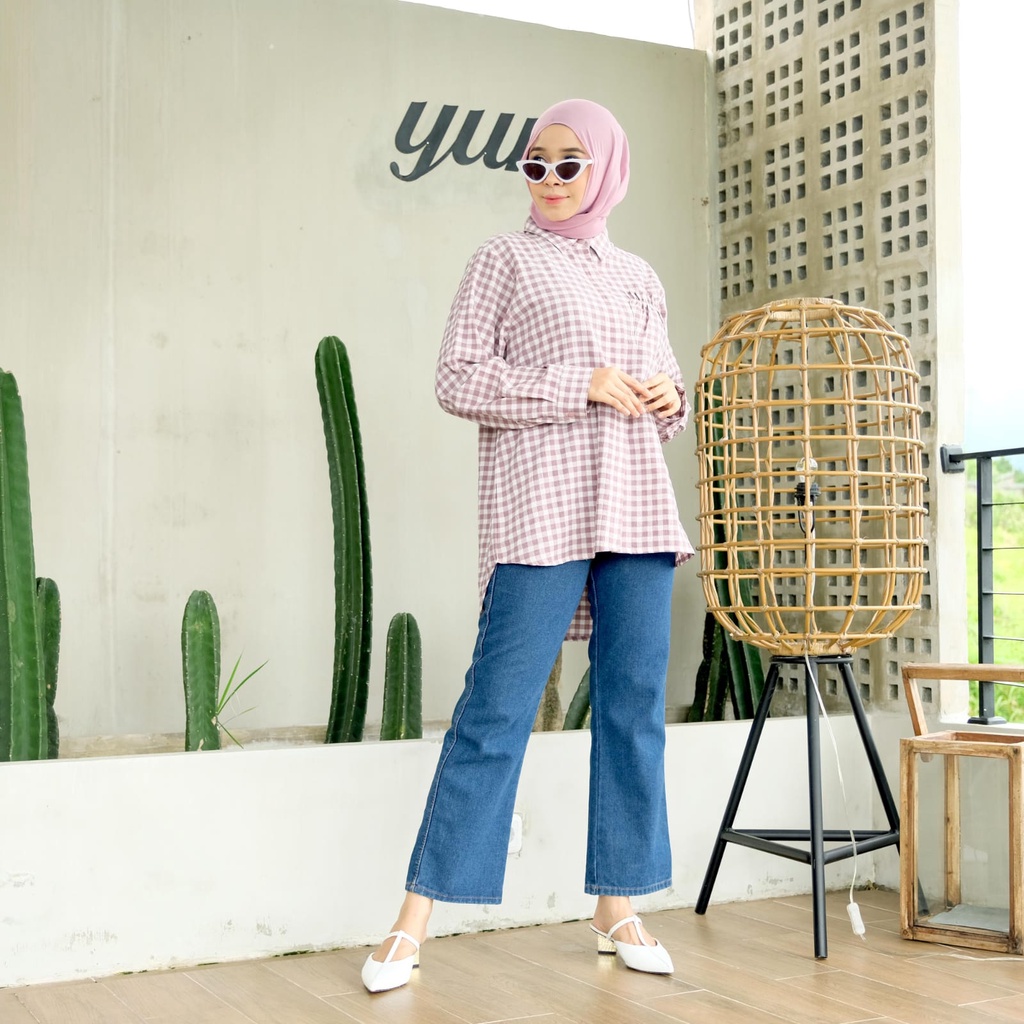 SQUIREL SHIRT / TOP / KEMEJA / ATASAN WANITA / ATASAN KERJA