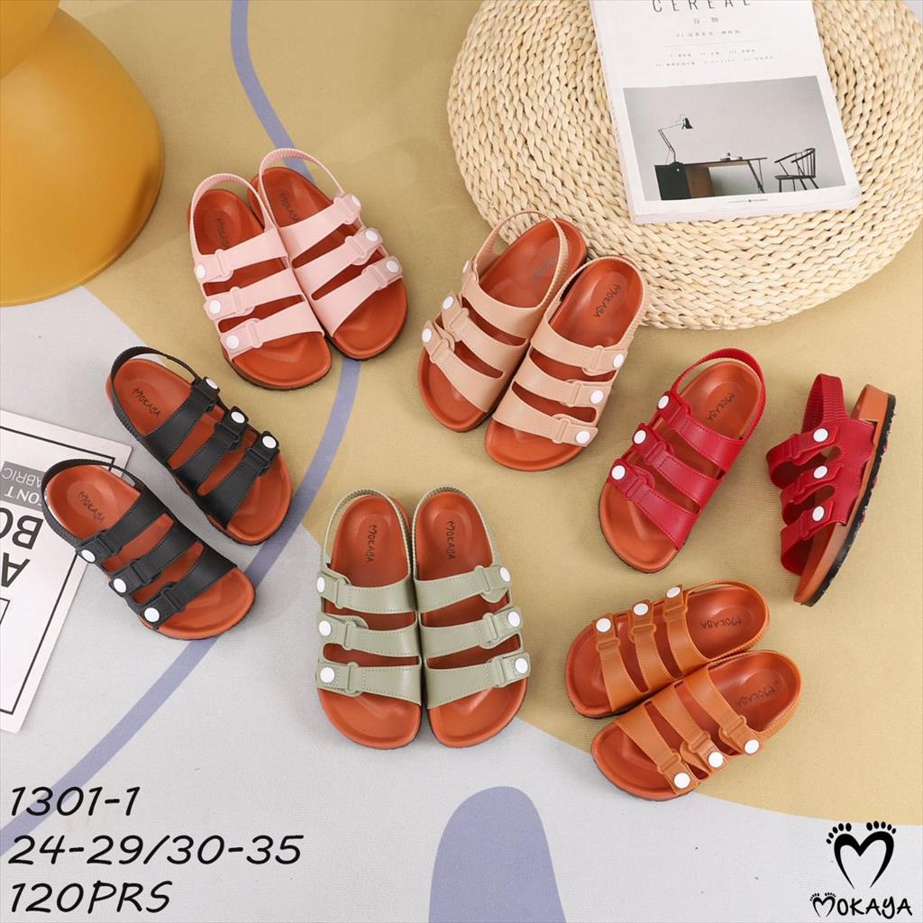 Sandal Slop Let Jelly Anak Cewek Ban 3 Kancing Putih Simple Elegant Kekinian Import Mokaya / Size 24-29 (1301-1)