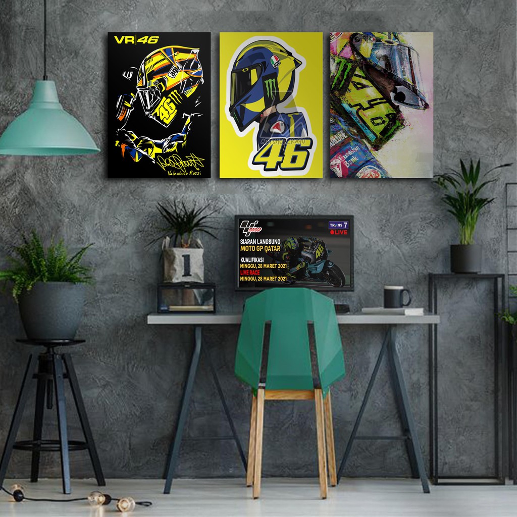 Hiasan dinding MOTO GP VALENTINO ROSSI Poster Kayu Pajangan Rumah/ dekorasi dinding / Walldecor