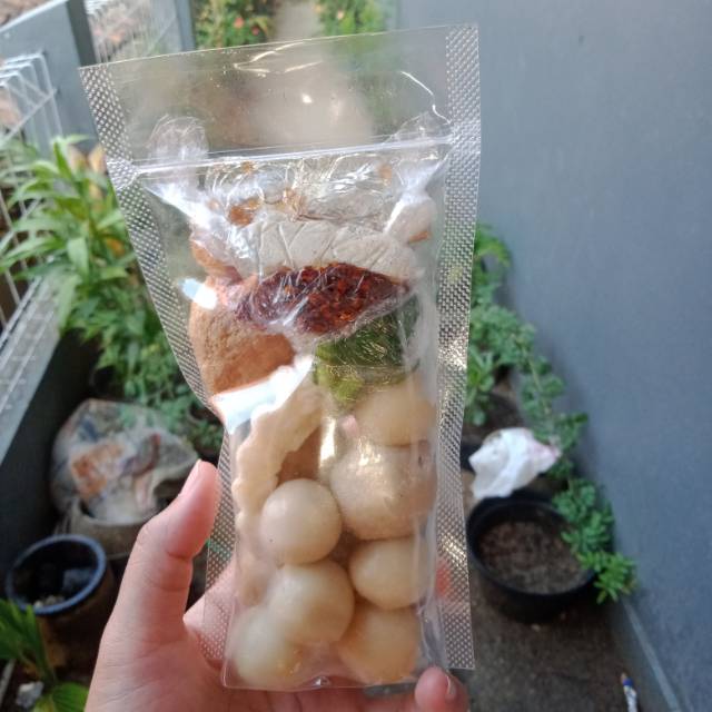 

Baso aci ayam dan tetelan