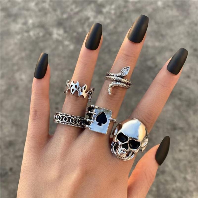 5pcs / Set Cincin Antik Model Tengkorak Ular Gaya Punk Gothic Vintage