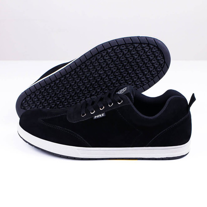 Sepatu Sneakers Pria Kasual Sneaker Black Suede