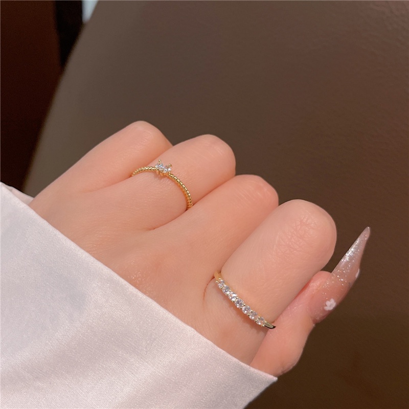 2pcs / set Cincin Zircon Flash Bentuk Hati Gaya Korea Untuk Wanita