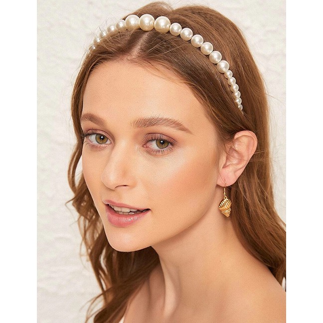 LRC Bando Fashion Winding Pearl Pearl Beaded Alloy Hair Band K70599