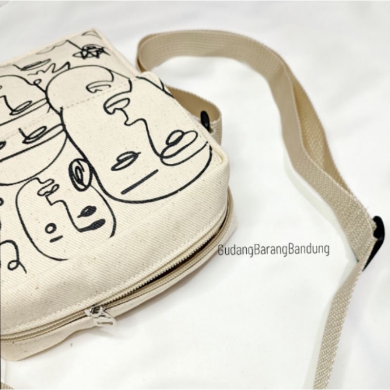 Sling Bag Kanvas Resleting Wanita dengan Desain Korean Style Fara Gaya yang Elegan untuk Aktivitas Sehari-hari!